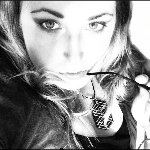 Meet your seller - Picture 8 of 9